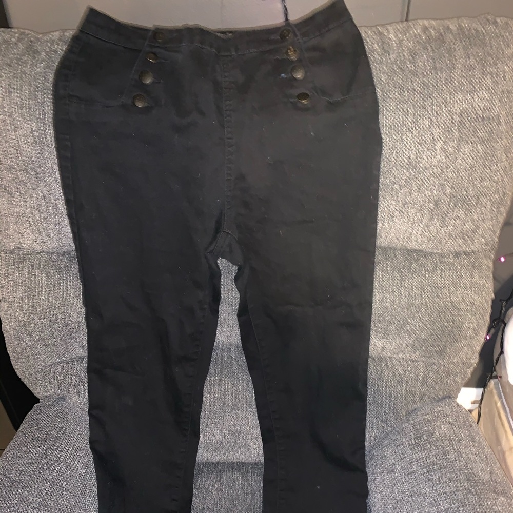 Black high waisted jeans